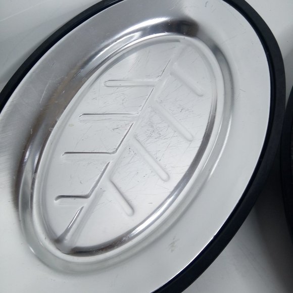 Nordic Ware Platter Holder Set Metal Plates Serveware - Picture 2 of 6